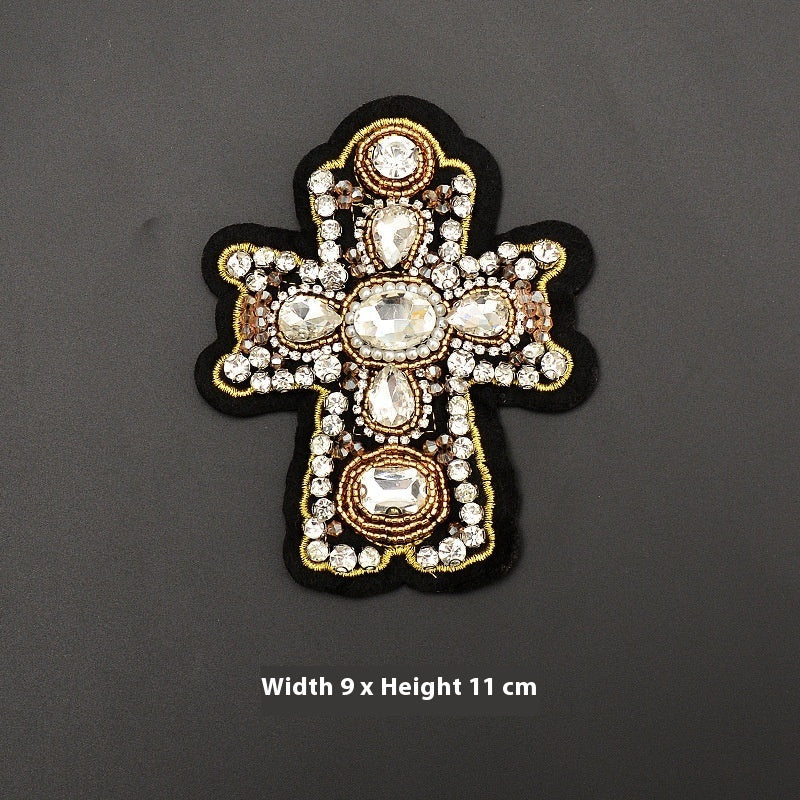 KTX-615315 Large Heart-shaped Cross Cloth Sticker for Shoes and Hats, Made from Durable Polyester