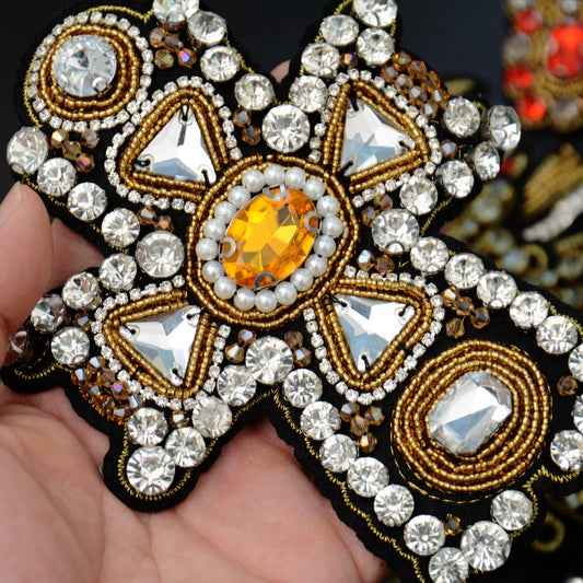 KTX-615315 Large Heart-shaped Cross Cloth Sticker for Shoes and Hats, Made from Durable Polyester