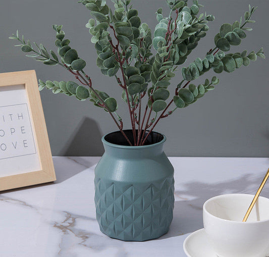 KTX-627923 Nordic Style Plastic Flower Arrangement Vase for Home and Office Décor