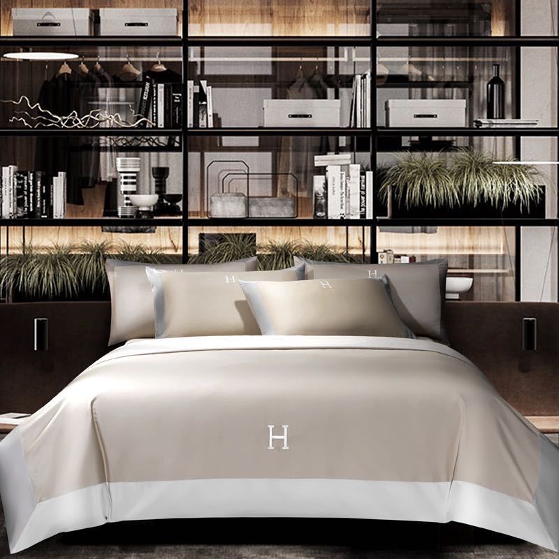 KTX-630611 Light Luxury Solid Color Long-Staple Cotton Four-Piece Bedding Set with Embroidery