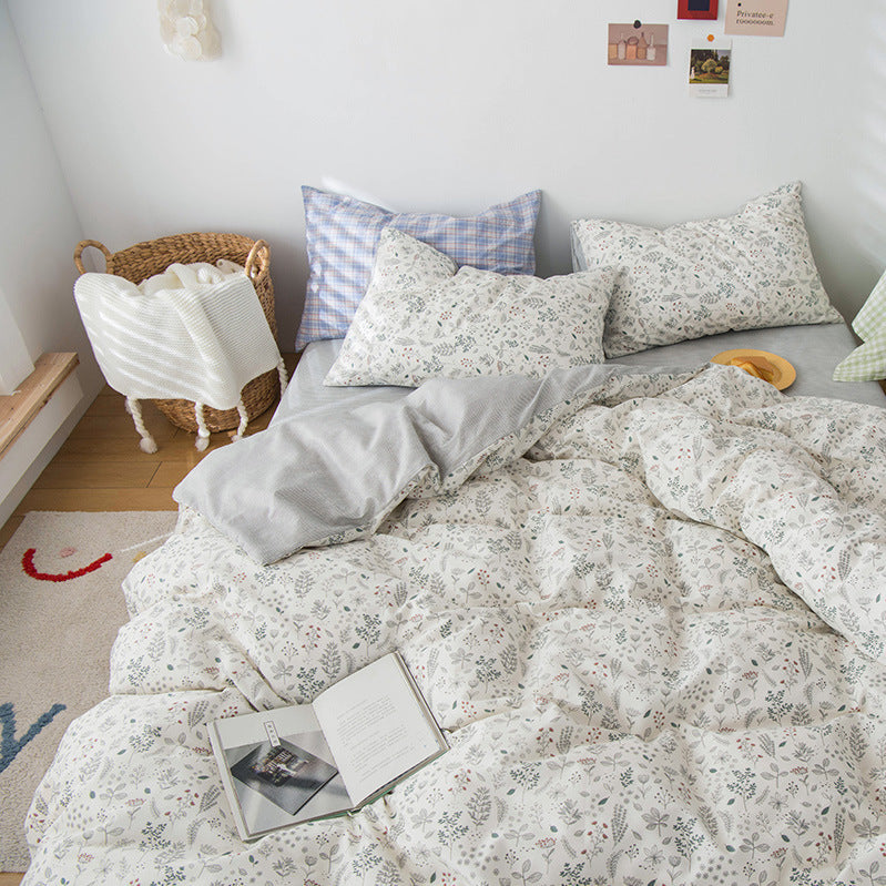 KTX-634579 Pastoral Small Floral 4-Piece Pure Cotton Bedding Set for Multiple Bed Sizes