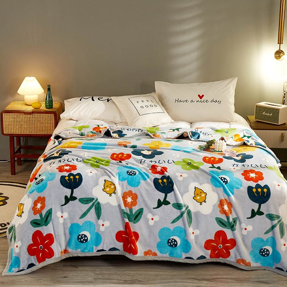 KTX-636051 Cozy Cartoon Coral Fleece Blanket for Autumn and Winter – Multiple Patterns Available