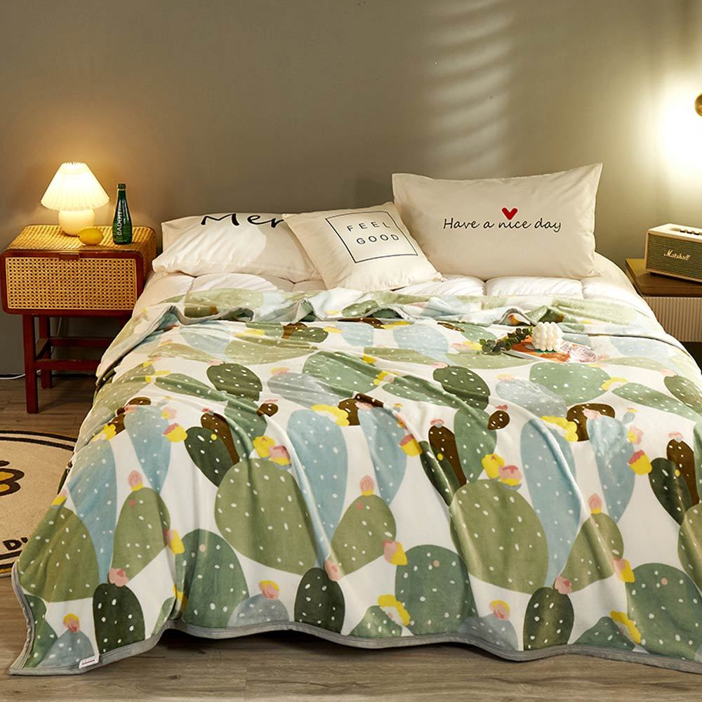 KTX-636051 Cozy Cartoon Coral Fleece Blanket for Autumn and Winter – Multiple Patterns Available