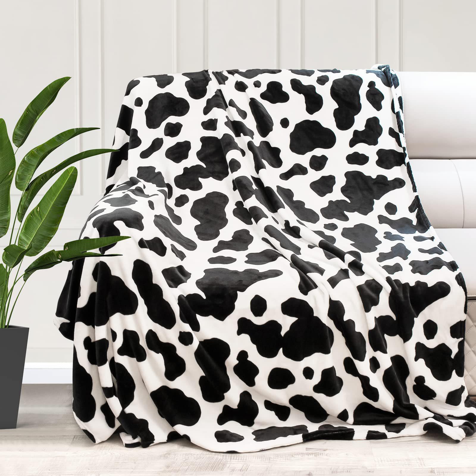 KTX-637971 Cow Print Flannel Blanket - Soft and Cozy, Available in Multiple Sizes for All Seasons