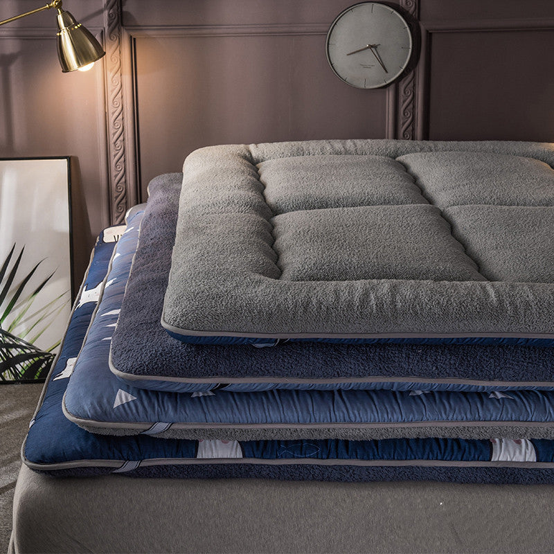 KTX-642131 Winter Lamb Wool Mattress - European Style, Moisture-Absorbing, Breathable Lamb Velvet Fabric, Multiple Sizes Available