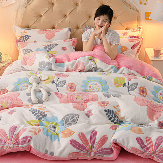 KTX-647571 Coral Velvet Double-Sided Bedding Set with Cartoon Patterns, 4-Piece Collection for Various Bed Sizes