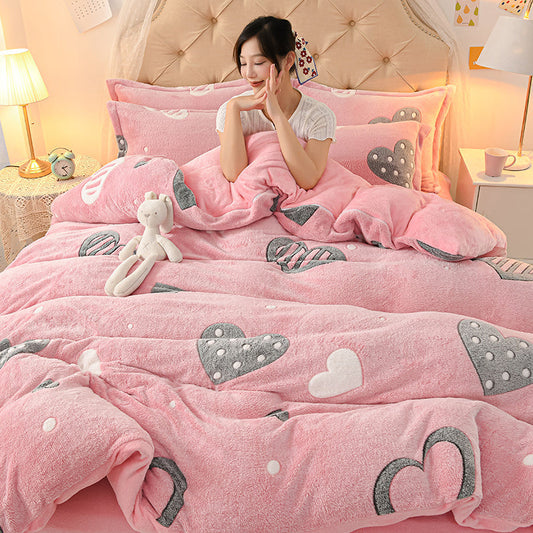 KTX-647571 Coral Velvet Double-Sided Bedding Set with Cartoon Patterns, 4-Piece Collection for Various Bed Sizes