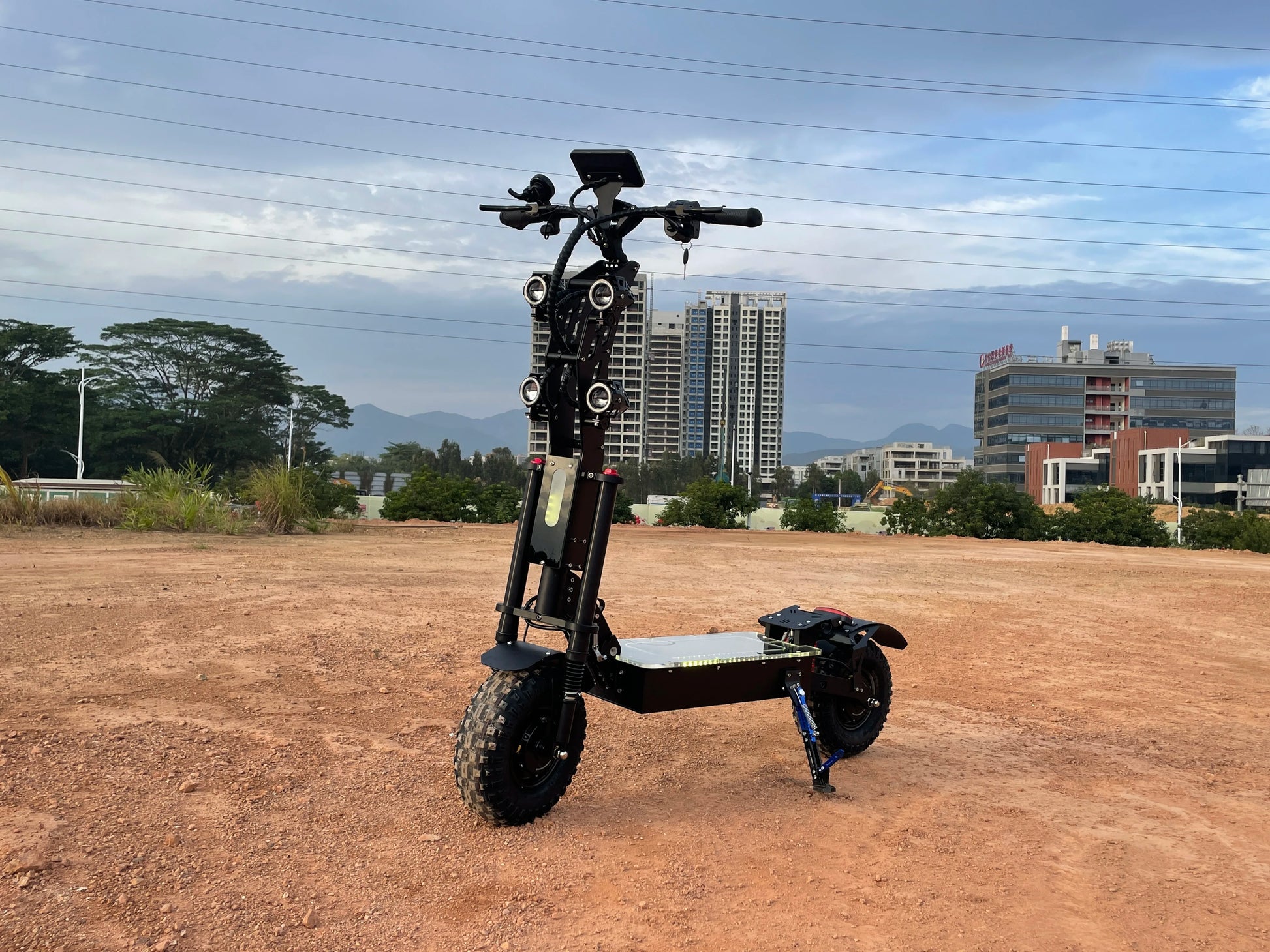 KTX-650579 14-inch Electric Scooter for Adults, Foldable, 8000W, 70-130KM Range, Max Speed <50km/h, Designed for Urban Commuting