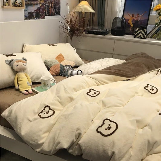 KTX-660755 Cartoon Printed Four-Piece Bedding Set in Various Sizes with Duvet Cover, Bed Sheet, and Pillowcases