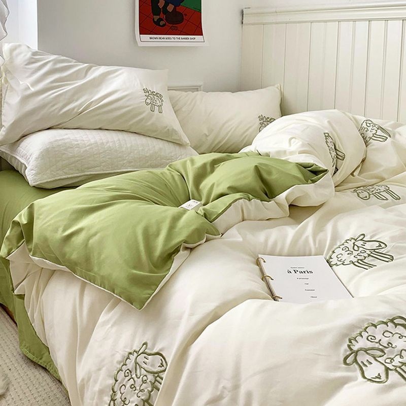 KTX-660755 Cartoon Printed Four-Piece Bedding Set in Various Sizes with Duvet Cover, Bed Sheet, and Pillowcases