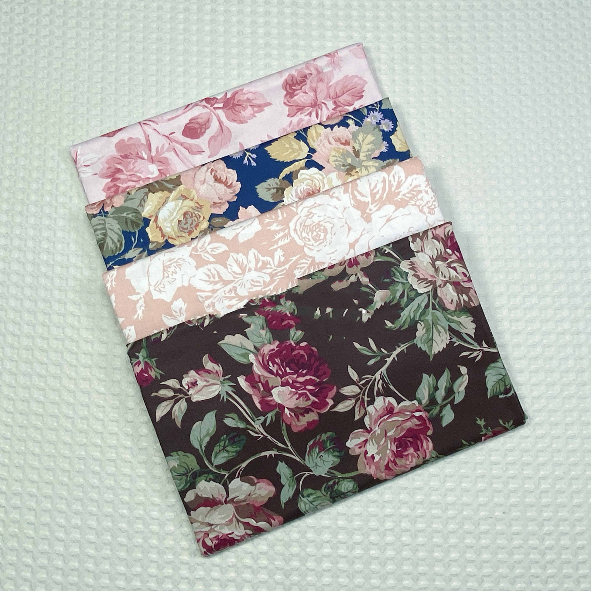KTX-661715 Rose Flower Cotton Twill Fabric - Plants and Flowers Pattern in Blue and Coffee Variants, 0.5 x 1.6 M