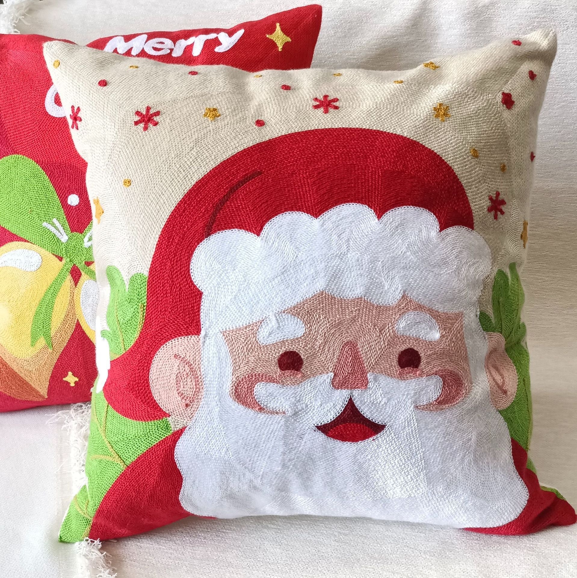 KTX-665171 Santa Claus Cartoon Embroidery Pillow Cover - 45x45cm, Soft PP Cotton, Holiday Decoration