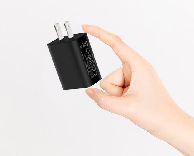 KTX-675475 Portable Fast Charger for DJI OM4, OSMO Mobile 2 & Mobile 3 - Fireproof Material, Compact Design