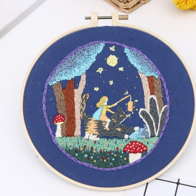 KTX-676563 DIY Embroidery Flower and Grass Material Kit for Creative Sewing Projects