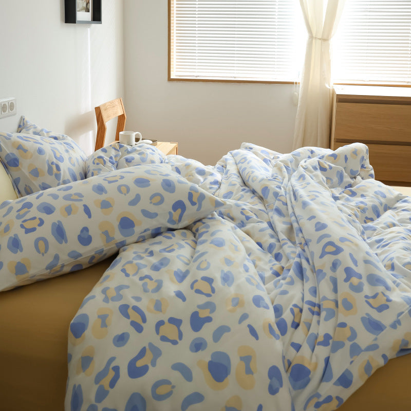 KTX-678035 Cotton Floral Quilt Cover Set with Knitted Fabric, Pillowcase & Sheet for Comfortable Sleep