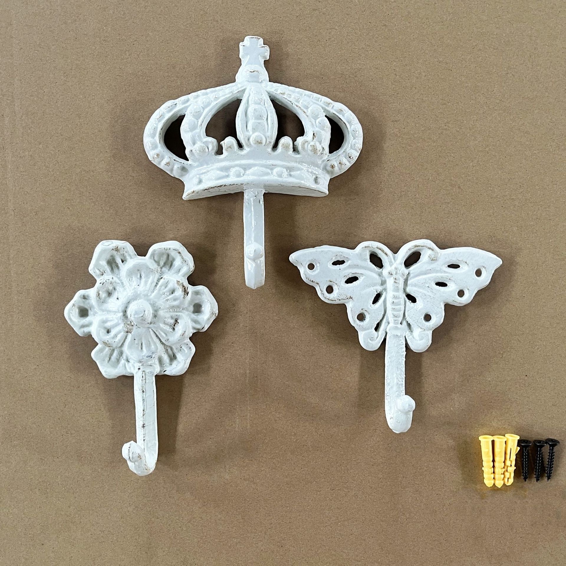 KTX-682003 European Style Wall-Mounted Retro Iron Hooks for Outdoor Decoration