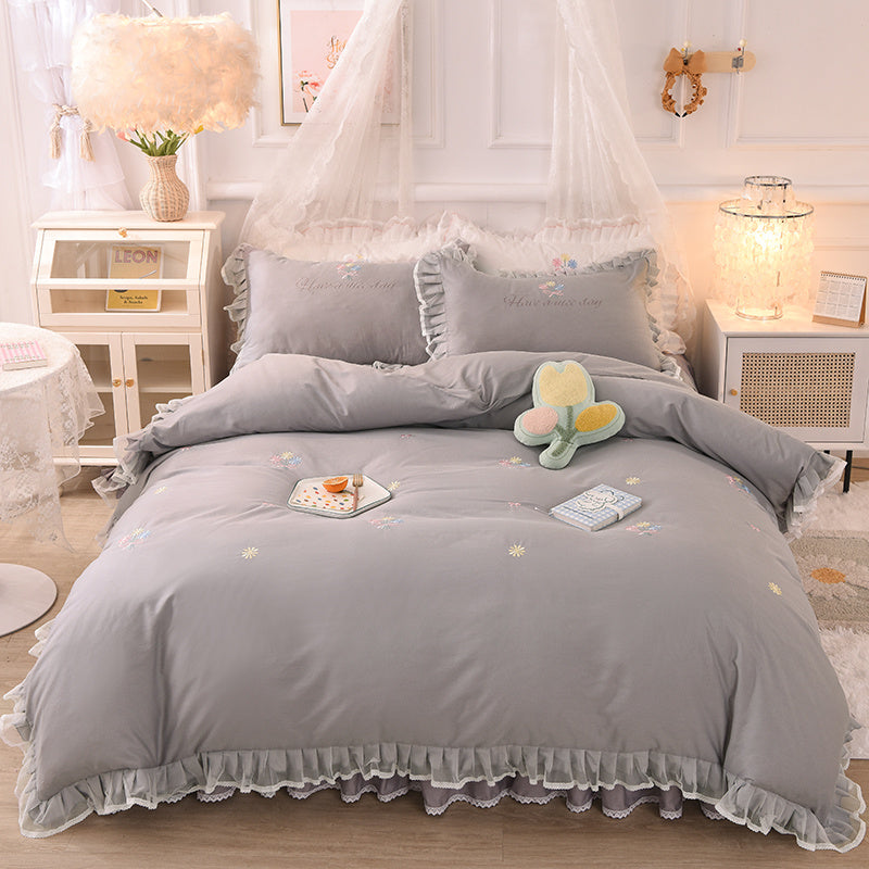 KTX-684435 Summer Ruffled Cotton Four-Piece Bedding Set with Heart Embroidery and Floral Quilt Cover
