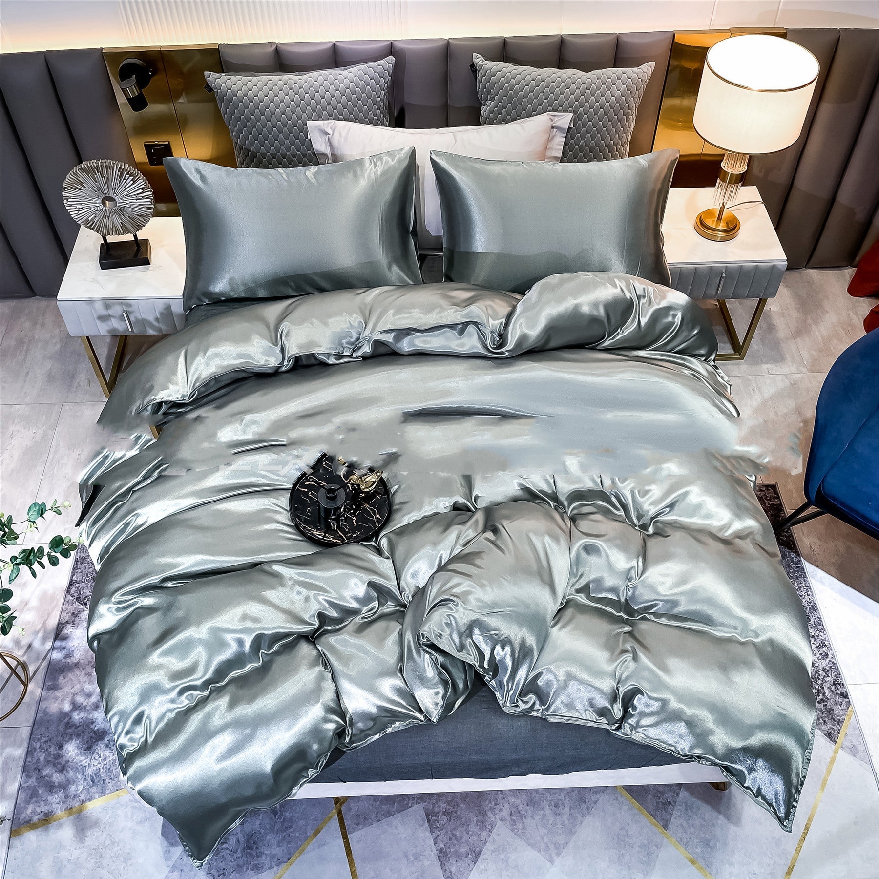 KTX-689235 Satin Three-Piece Quilt Cover and Pillowcase Set in Solid Colors