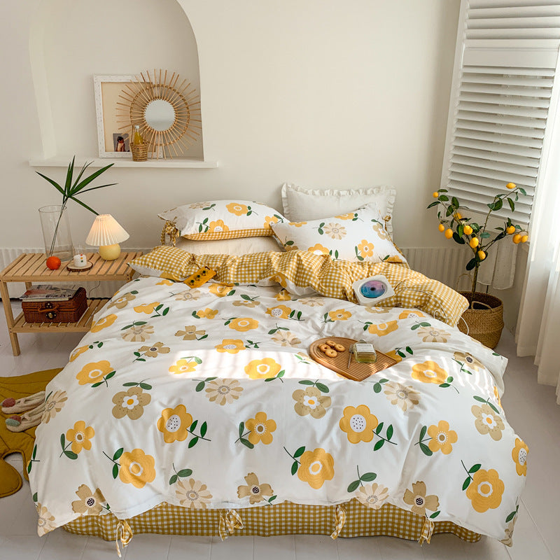 KTX-690067 Small Floral Cotton Bedding Set - Four-Piece Pastoral Style for Twin, Full, or King Beds