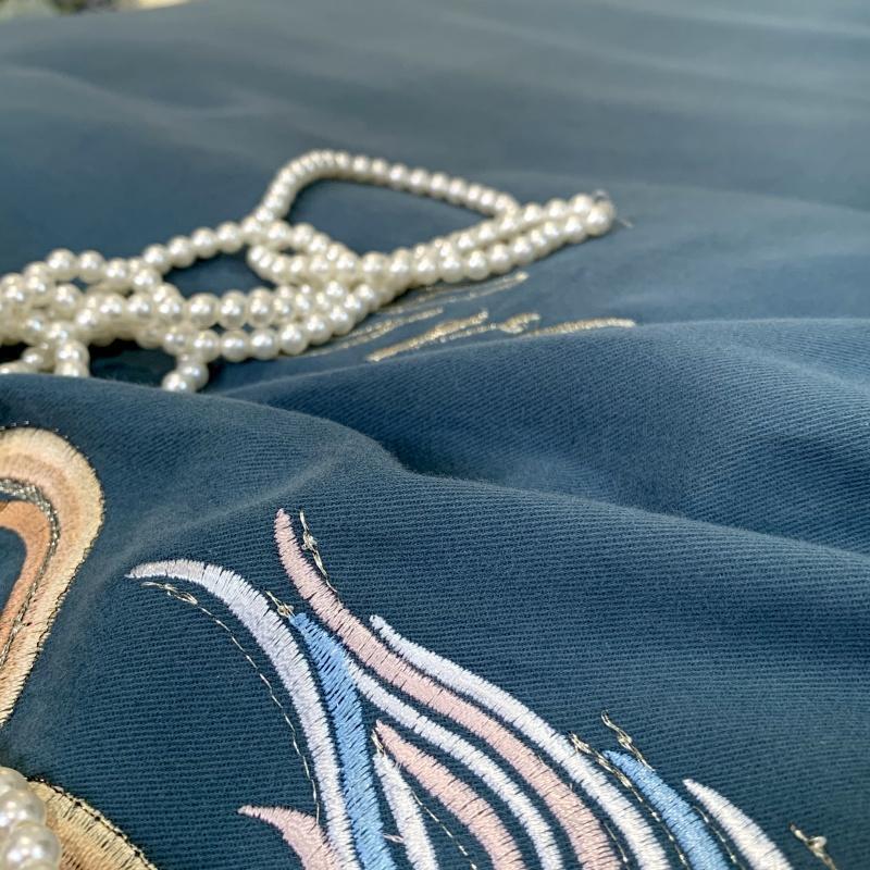 KTX-694995 Luxury Four-Piece Cotton Bed Linen Set with Silk Embroidery, Available in Multiple Sizes