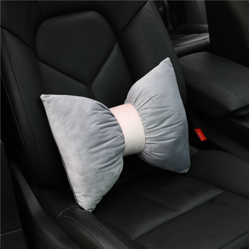 KTX-699091 Retro Velvet Car Neck Guard for Travel and Relaxation