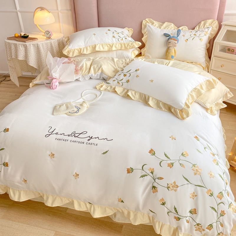 KTX-699283 Washed Cotton Four-Piece Embroidered Quilt Cover Set with Floral Designs