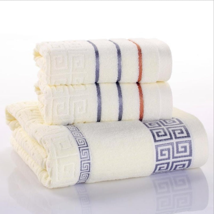 KTX-704467 Three-Piece Cotton Towel Set with One Bath Towel and Two Hand Towels