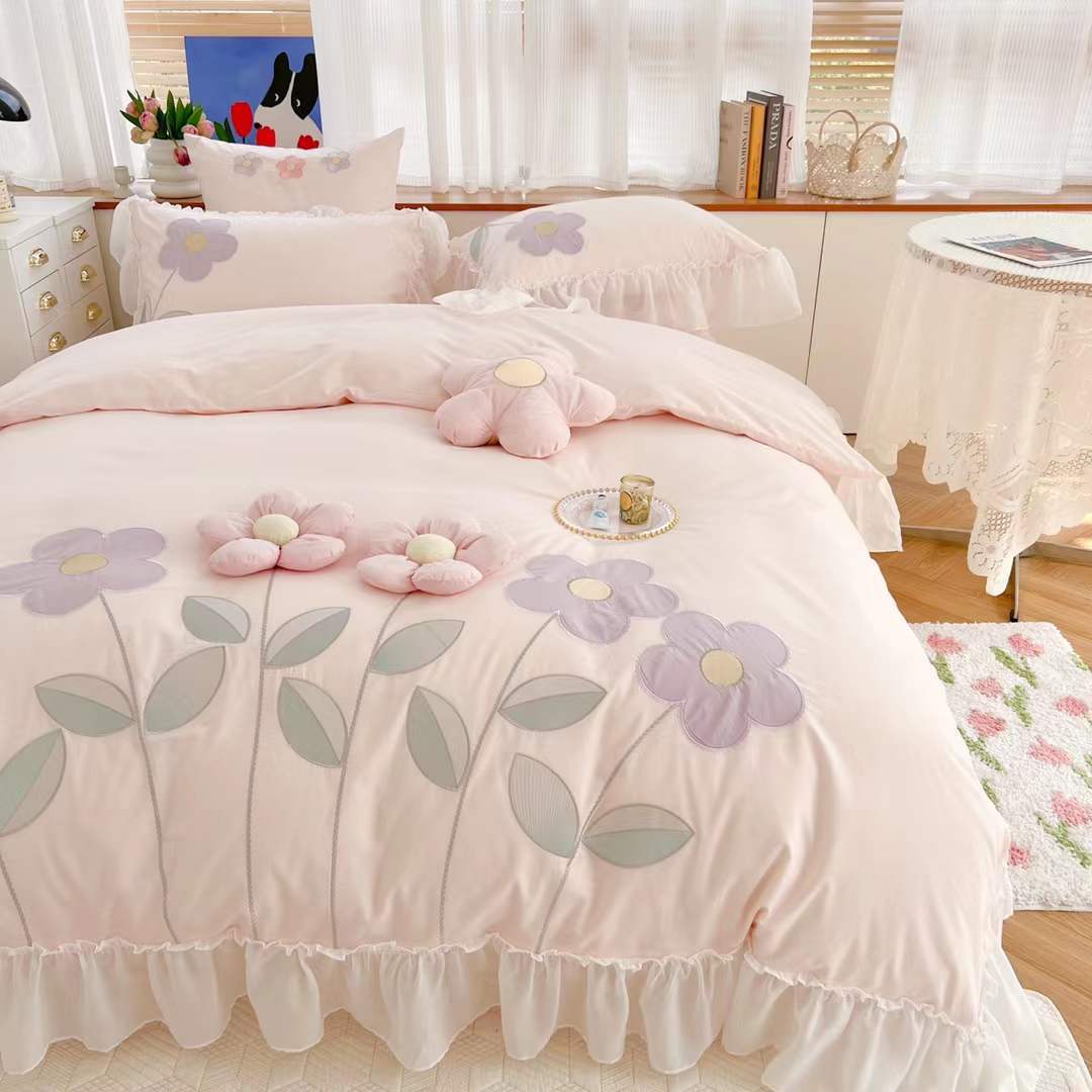 KTX-708499 Floral Three-Dimensional Embroidery Cotton Quilt Cover Set - 4 Piece Bed Sheet for 1.5m and 1.8m Beds