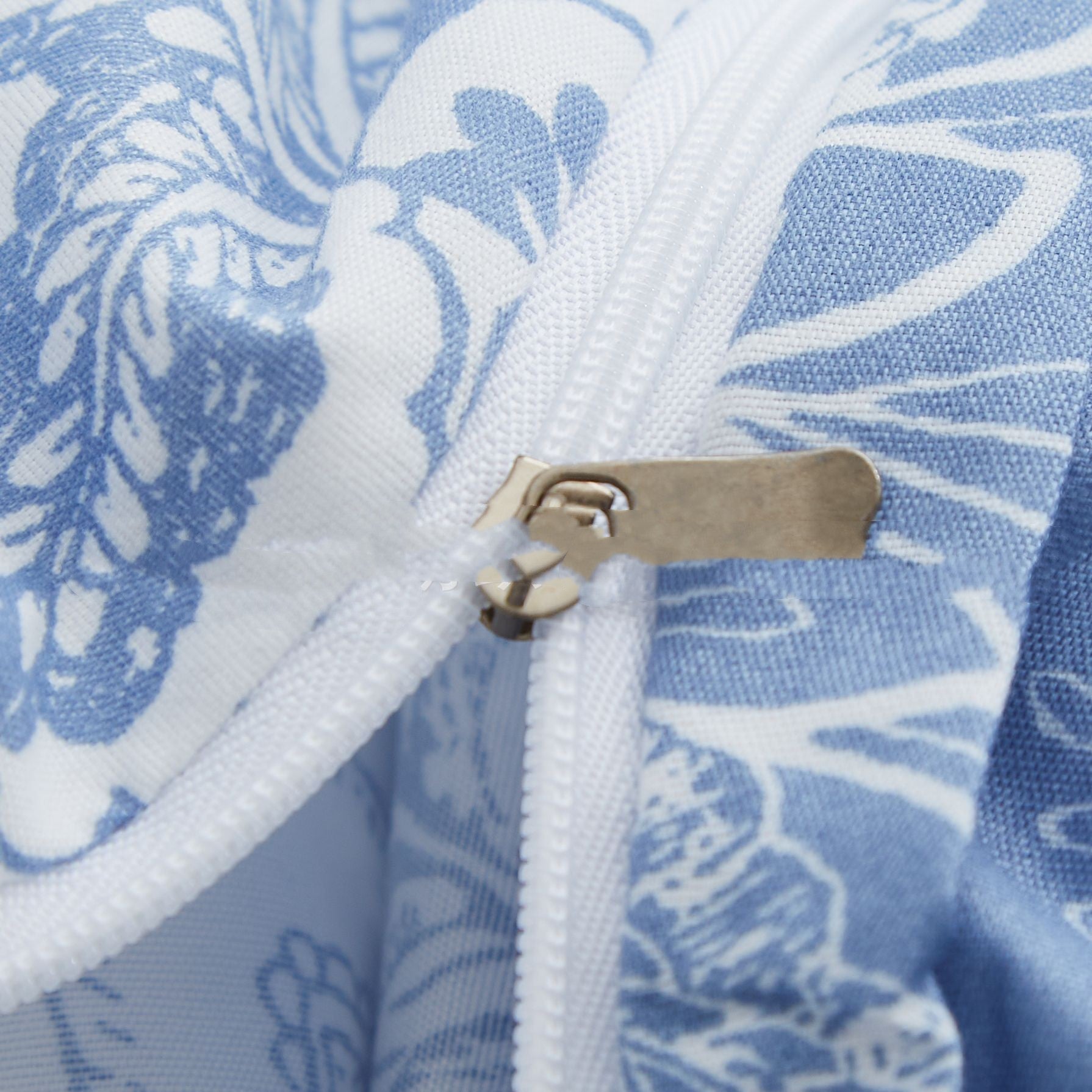 KTX-709139 Geometric Pattern Quilt Cover Set - Three-Piece Double Bedding with Pillowcases