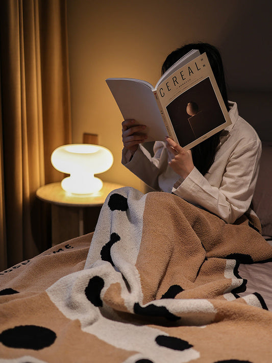 KTX-714899 Half Fleece Blanket for Comfort and Warmth, Geometric Design, 160x105cm, Ideal for Living Room