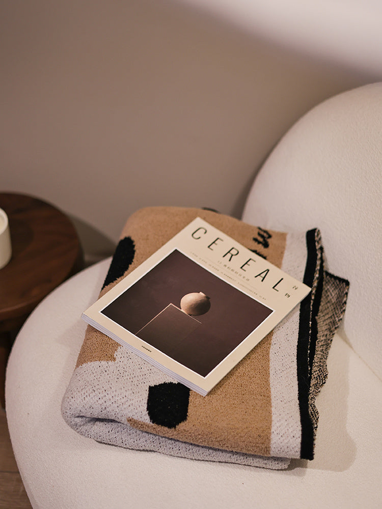 KTX-714899 Half Fleece Blanket for Comfort and Warmth, Geometric Design, 160x105cm, Ideal for Living Room