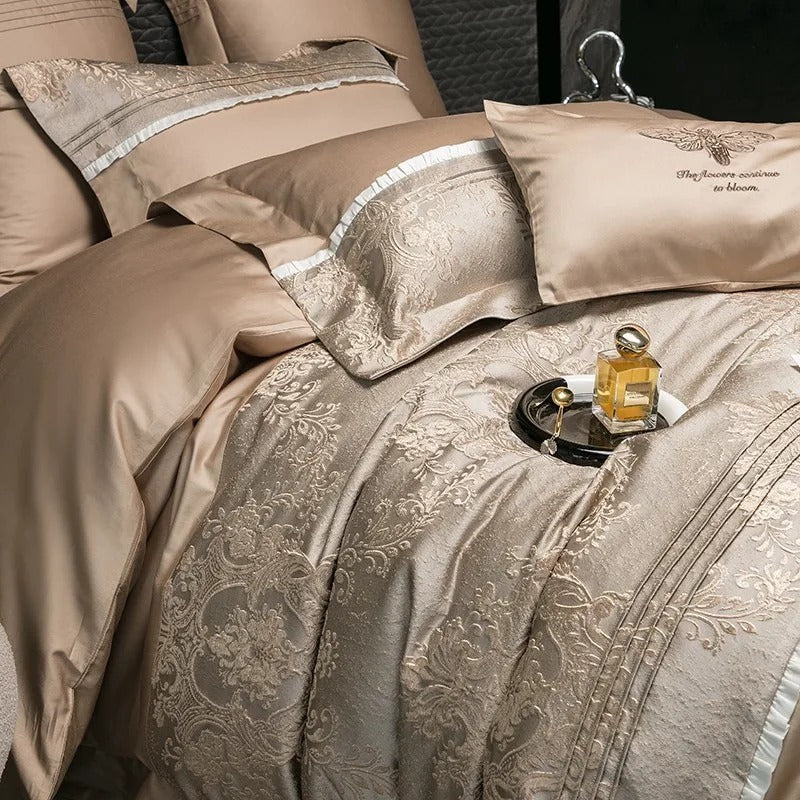 KTX-715411 Long-staple Cotton Jacquard Four-Piece Bedding Set with Duvet Cover and Pillowcases