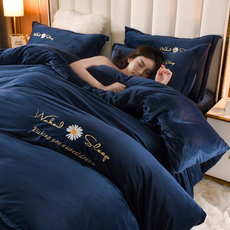 KTX-719379 Embroidered Crystal Velvet 4-Piece Bedding Set - Soft and Comfortable Design