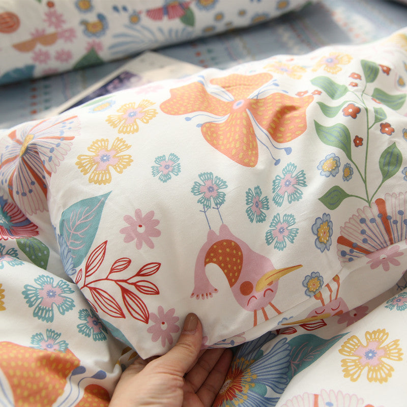 KTX-745875 Four-Piece Cotton Twill Bed Sheet Set with Duvet Cover and Pillowcases in Floral Pattern