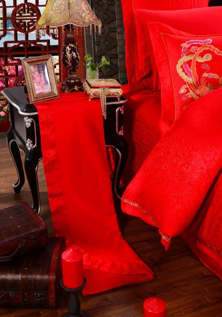 KTX-749011 Elegant Dragon and Phoenix Four-Piece Cotton Bedding Set - Suitable for Various Bed Sizes