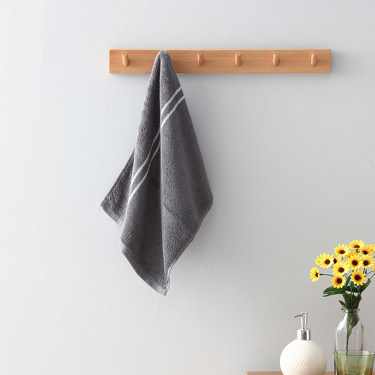 KTX-750739 Smart Sensor 100% Cotton Face Towel - 34cm x 74cm, Machine Washable, Cool Drying Recommended