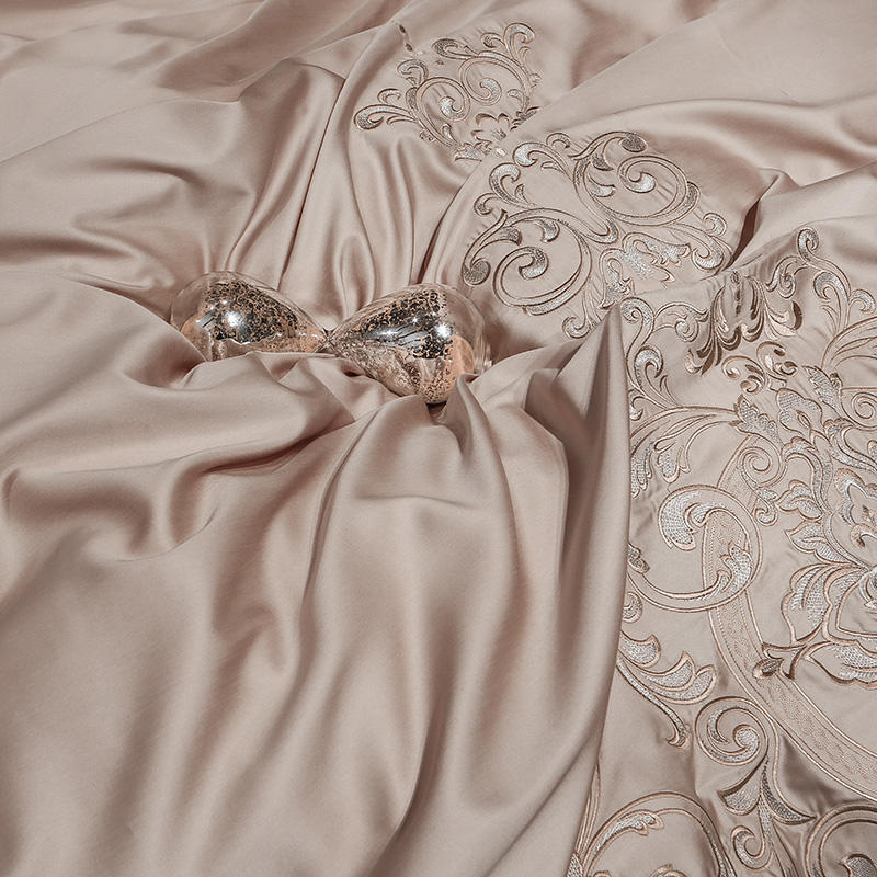 KTX-753235 Washed Silk Bedding Set in Tencel with European Pattern – Embroidered and Quilted Design