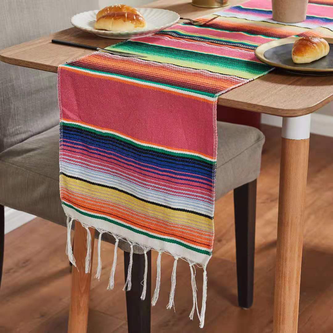 KTX-758995 Woven Cotton Tablecloth with Tassels - Versatile Beach Blanket, Picnic Mat & Home Decor