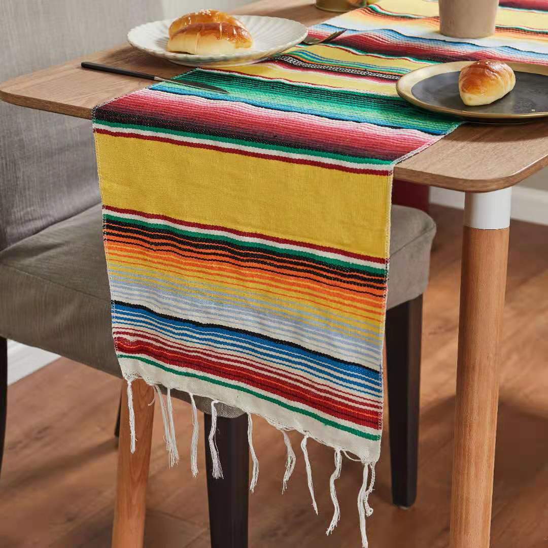 KTX-758995 Woven Cotton Tablecloth with Tassels - Versatile Beach Blanket, Picnic Mat & Home Decor