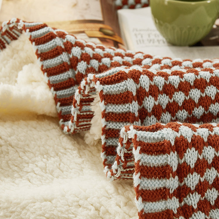KTX-763987 Thick Wool Blanket with Geometric Patterns in Two-Color Jacquard Designs