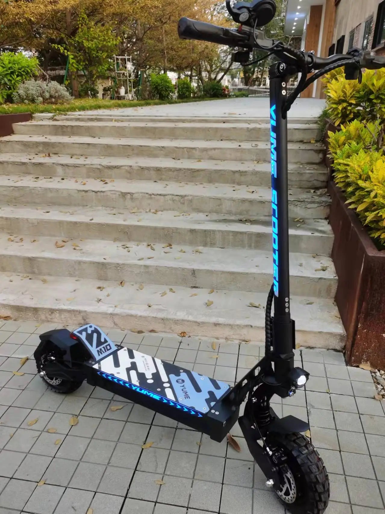 KTX-771923 YUME M10 Electric Scooter 250W Dual Motors 15mph Max Speed 10-inch Off-Road Tires Foldable for Adults