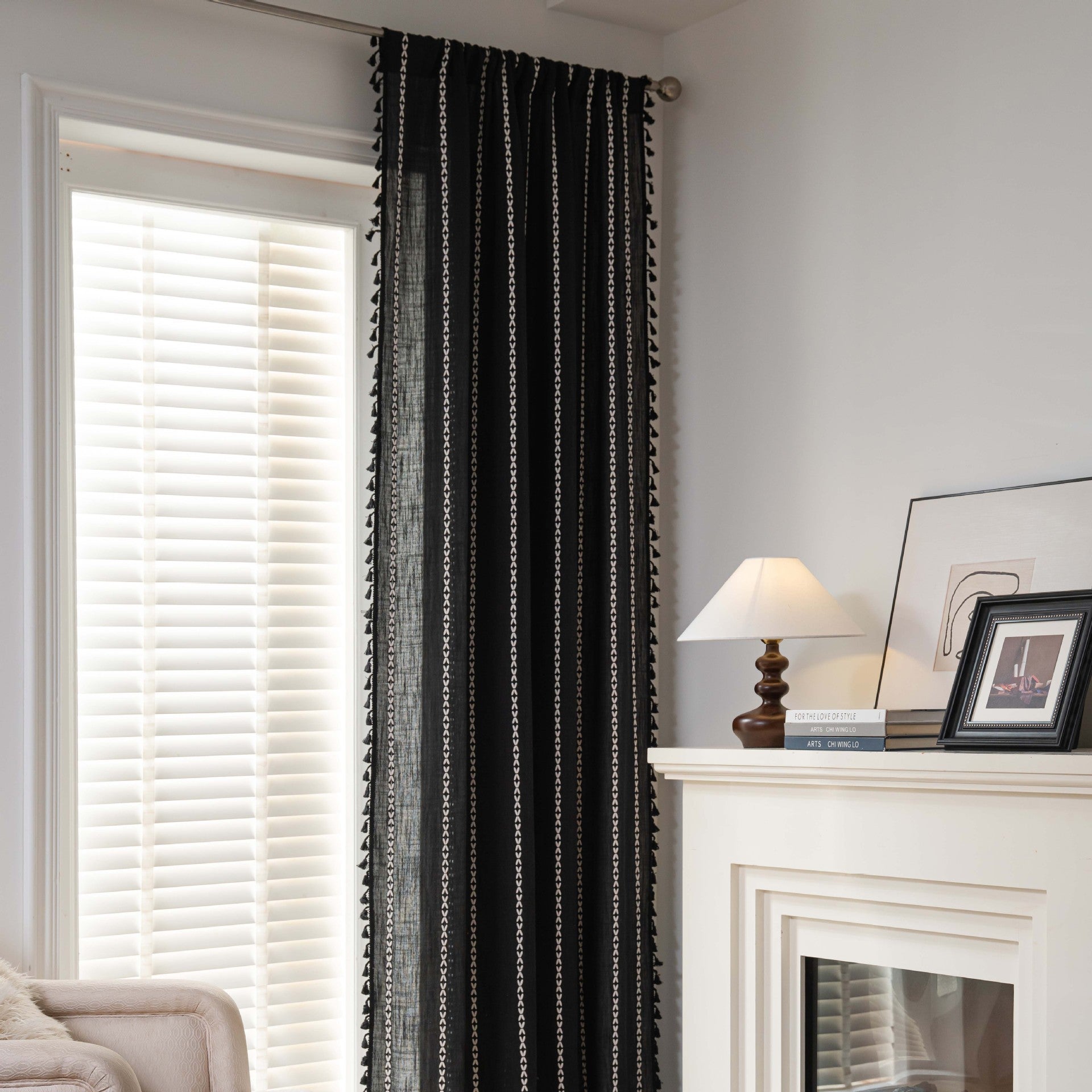 KTX-776723 Black and White Jacquard Pocket Curtain Set with Multi-line Rod Options