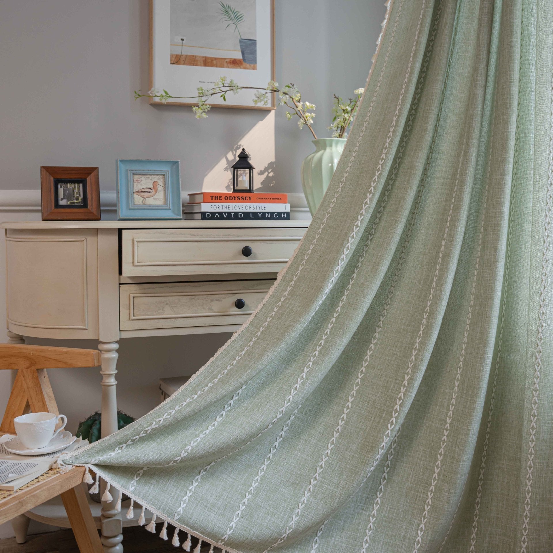 KTX-776723 Black and White Jacquard Pocket Curtain Set with Multi-line Rod Options