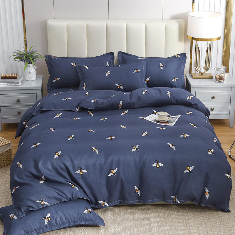 KTX-789523 Cotton Four-Piece Quilt Cover Set with Pillowcases and Bed Sheet, Modern Minimalist Design