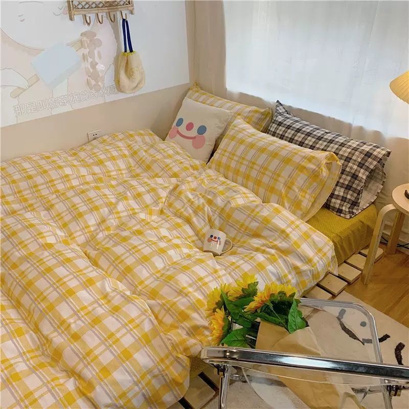 KTX-799059 Checkered Polyester Fiber Bedding Set, Includes Duvet Cover and Sheet, Four-Piece Collection