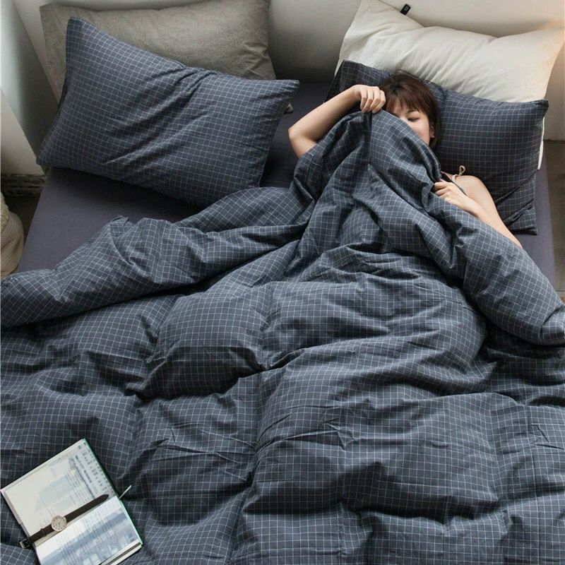 KTX-799059 Checkered Polyester Fiber Bedding Set, Includes Duvet Cover and Sheet, Four-Piece Collection