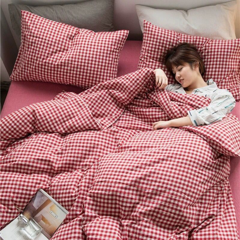 KTX-799059 Checkered Polyester Fiber Bedding Set, Includes Duvet Cover and Sheet, Four-Piece Collection