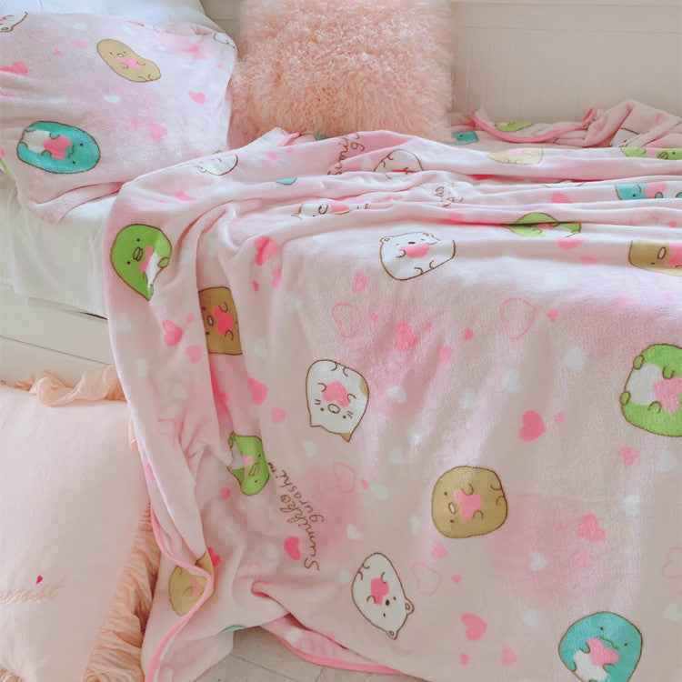 KTX-821139 Coral Fleece Blanket in Multiple Sizes: Cozy Warmth for Every Space