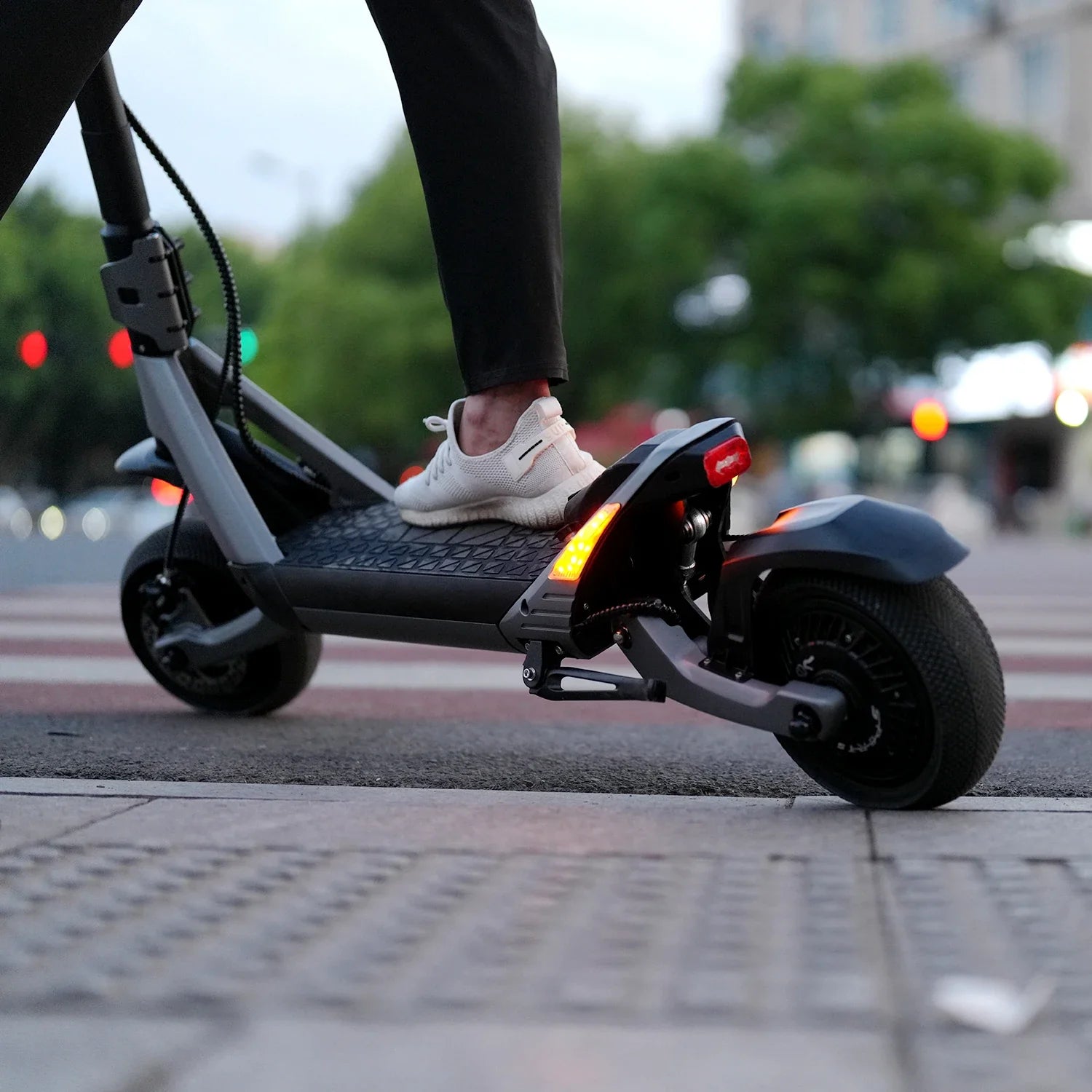 KTX-821651 Foldable Electric Scooter with LED Screen, 3200W Dual Drive, 10'' Off-Road Tires, 60-80km Range
