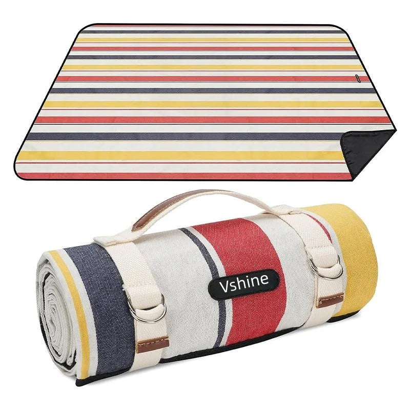 KTX-840915 Outdoor Eco-Friendly Waterproof Picnic Blanket with Leather Strap - Portable Recycled Oxford Mat for Camping and Beach